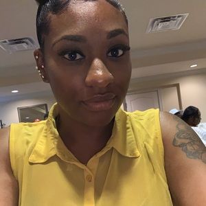 Meet your Posher, Briana